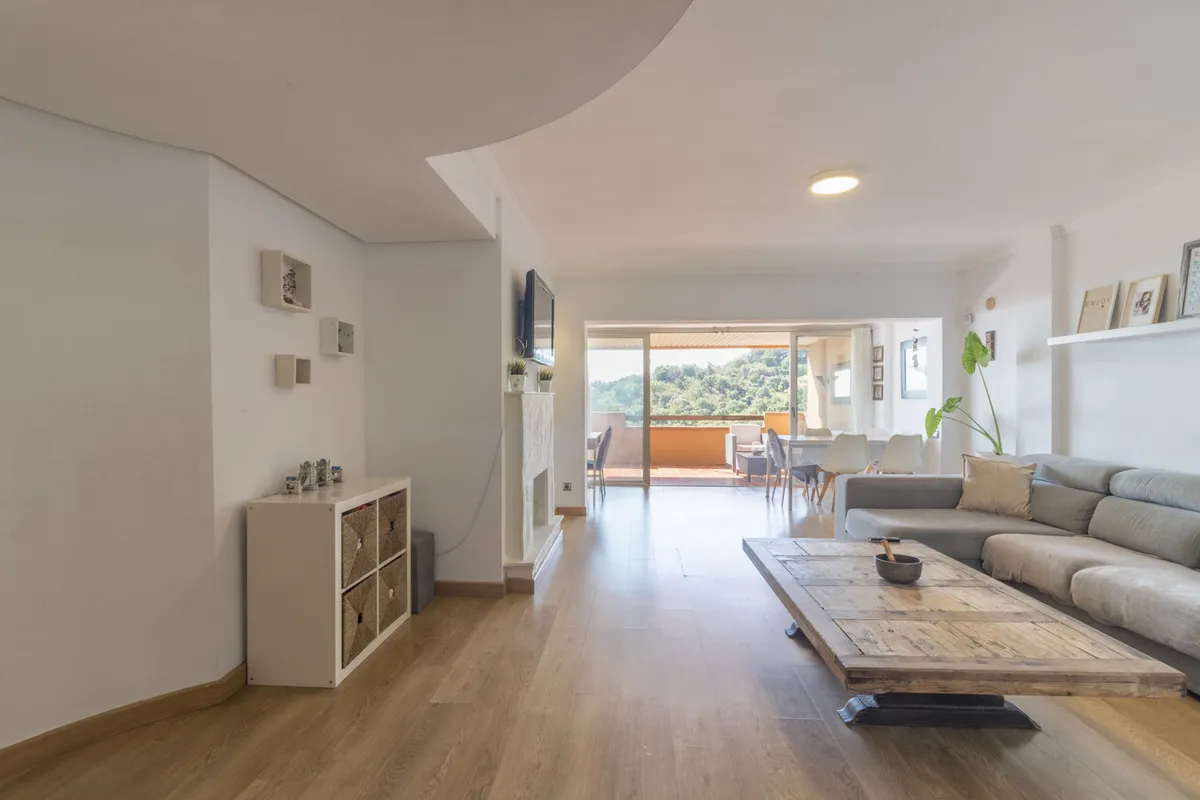 22d2774d-e13a-40a6-9348-77dccf5e18e9