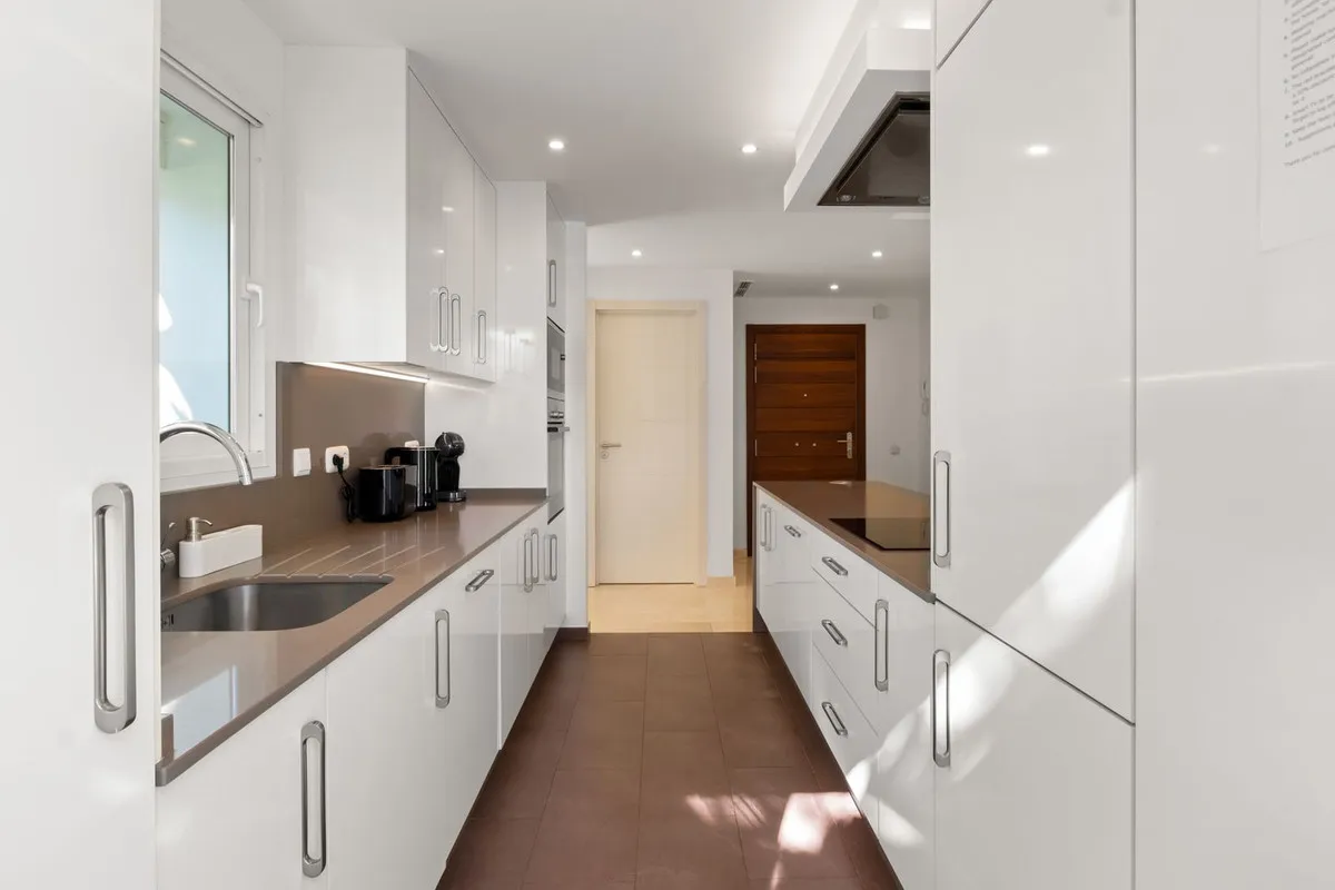 61f323c0-9a8f-47a5-9ce6-9edb4369ffe6