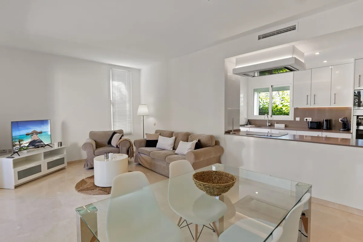 6e95c70d-05a9-4c82-91fe-42165b544242