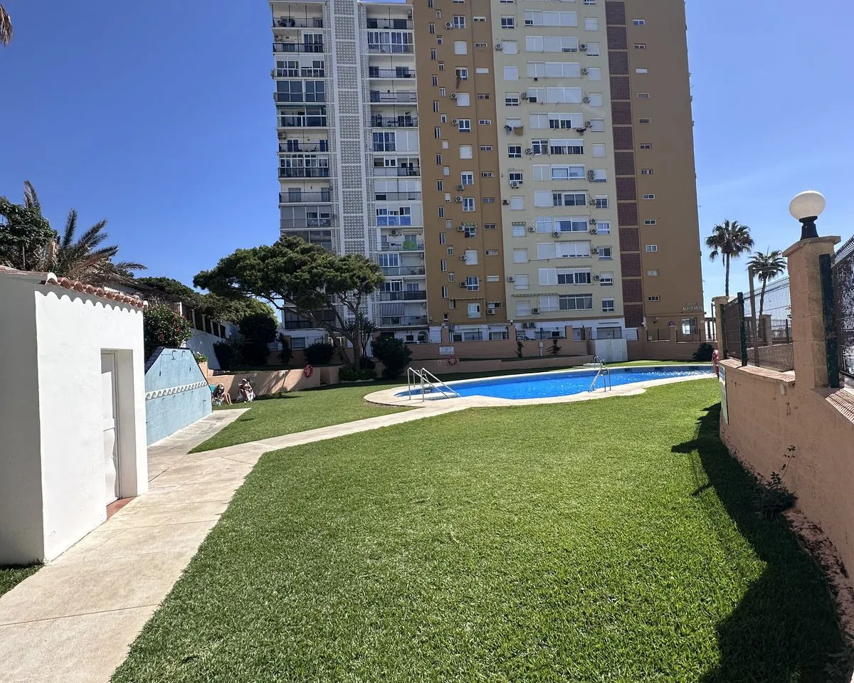 71fedb80-6c07-42a2-8957-4171dcddfe39