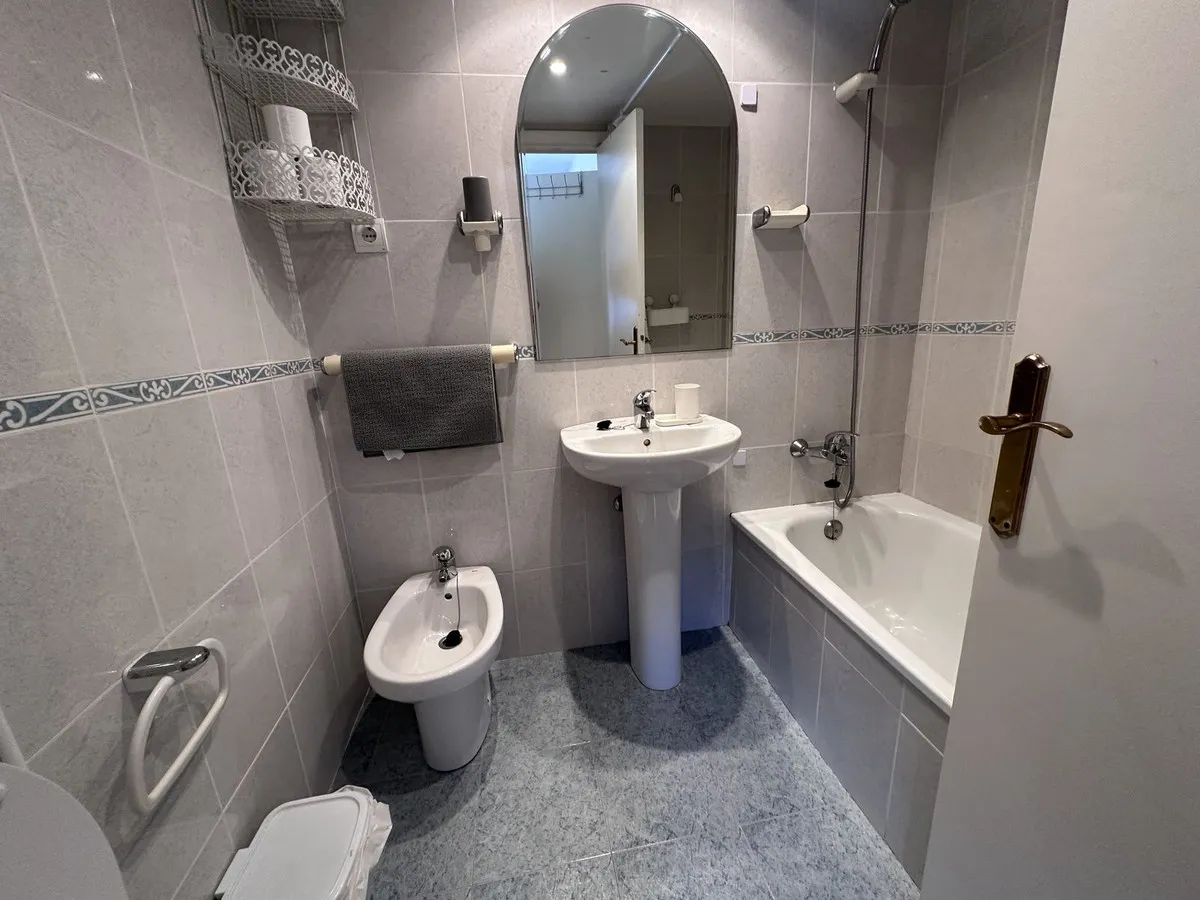 8f09f444-b766-477b-921f-2a7110df9248