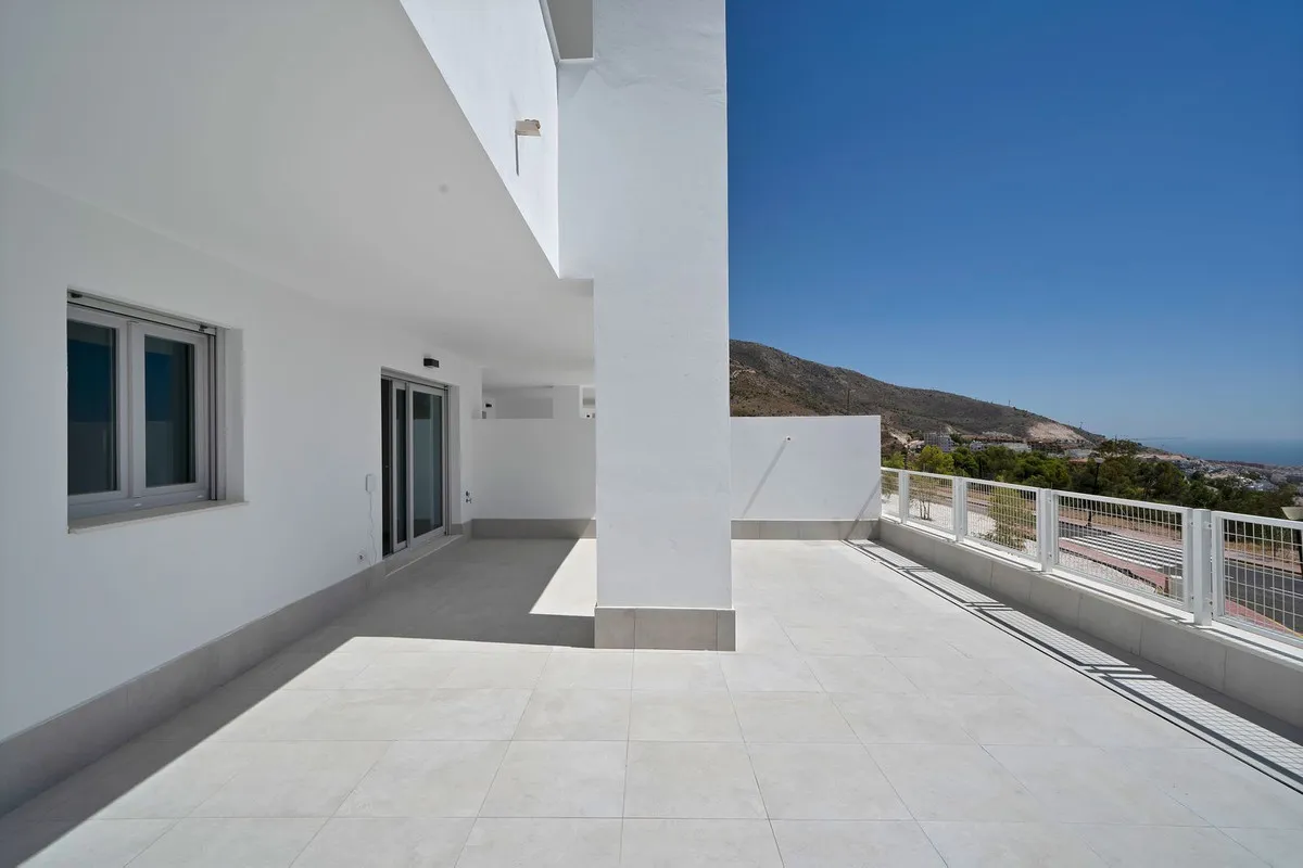 3b0ff2b4-73ab-41b8-93e2-1ac61aed1710