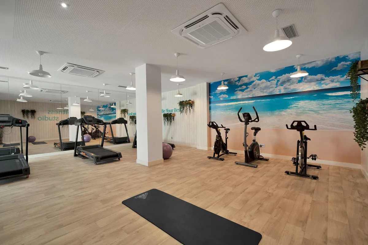 d7b63b29-7f95-44ae-8946-2a71fa92c240