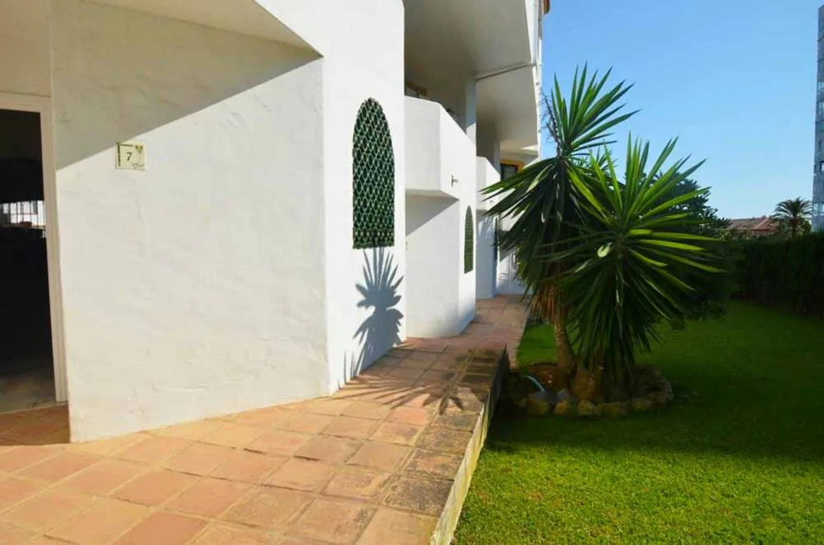 2d7272eb-25c0-490d-ba59-5eb1ee04da27