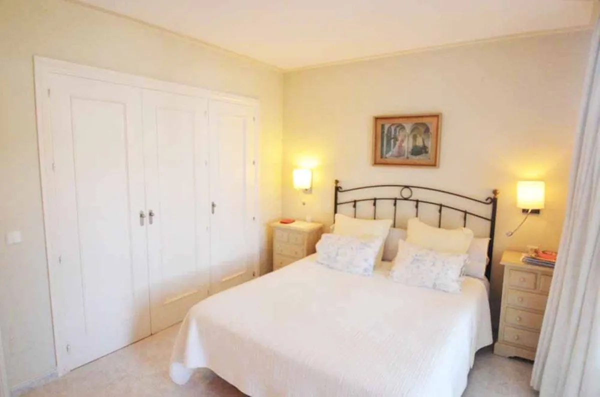 563cfd97-0ec7-4181-8bd2-b25054d1d8f9