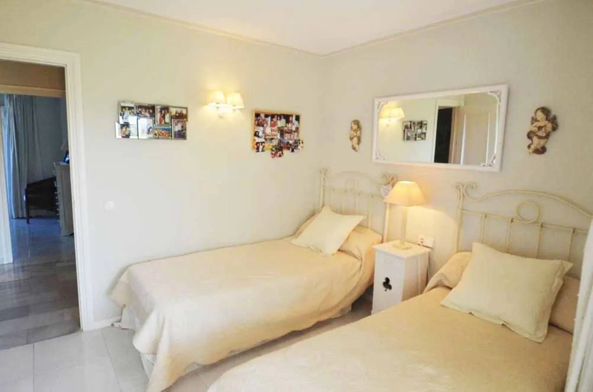 6506e03d-04be-49e7-91e3-2e93236588b4