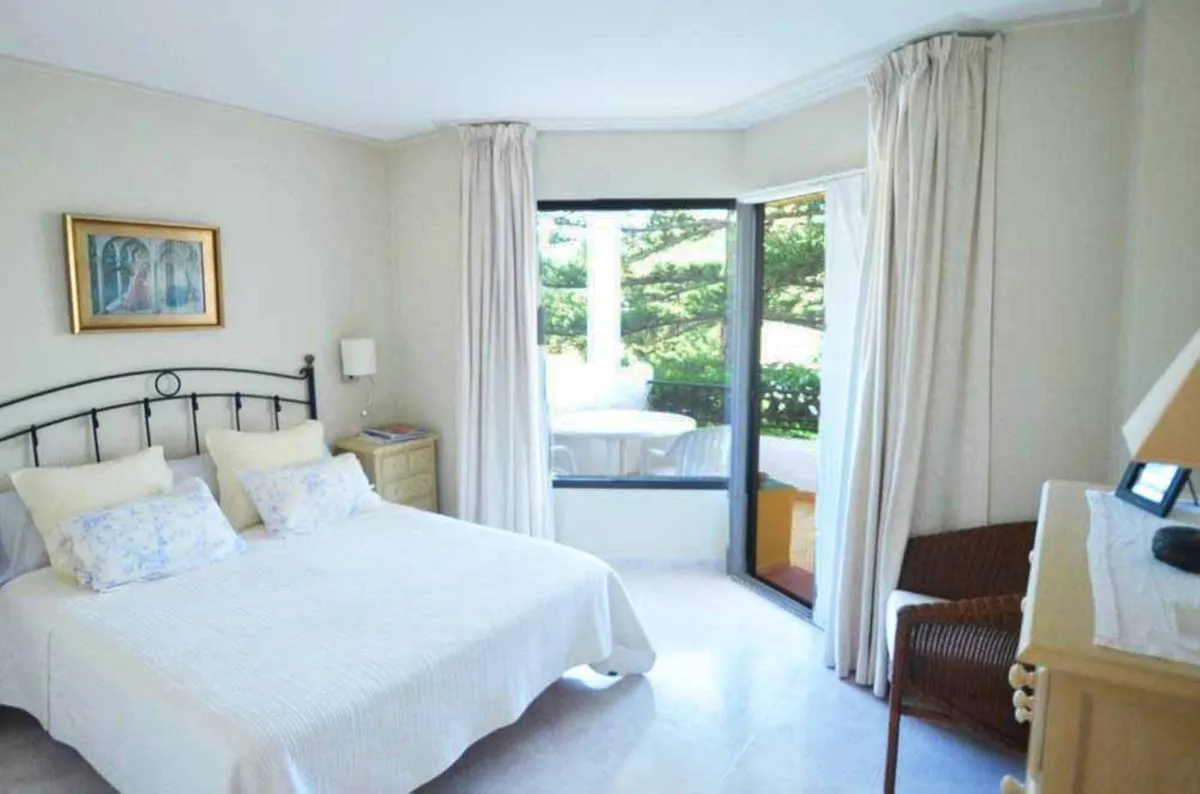 a4bd2c9e-0116-4b3b-a4c7-566245e69c9d