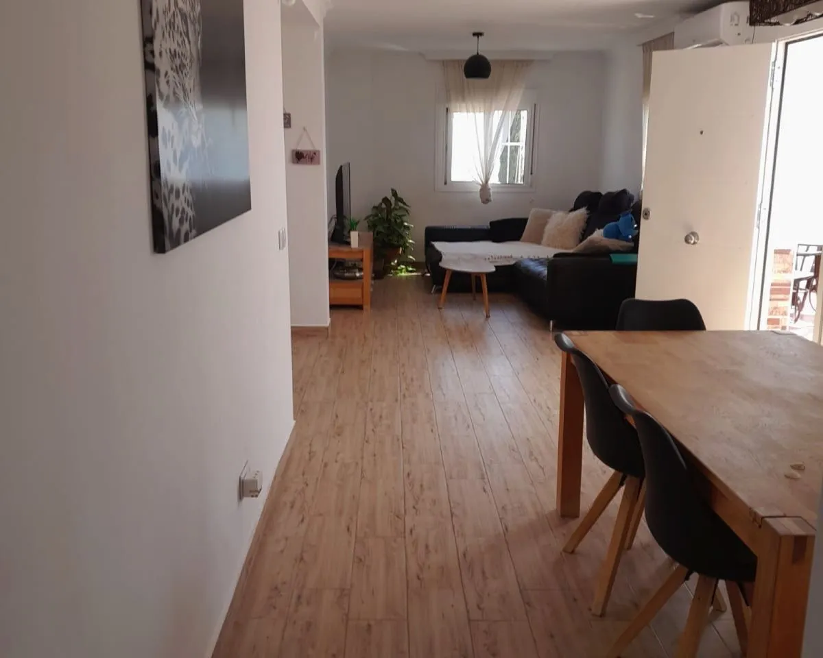 06e09be5-40fe-4249-b7a0-303acf8d5ab7