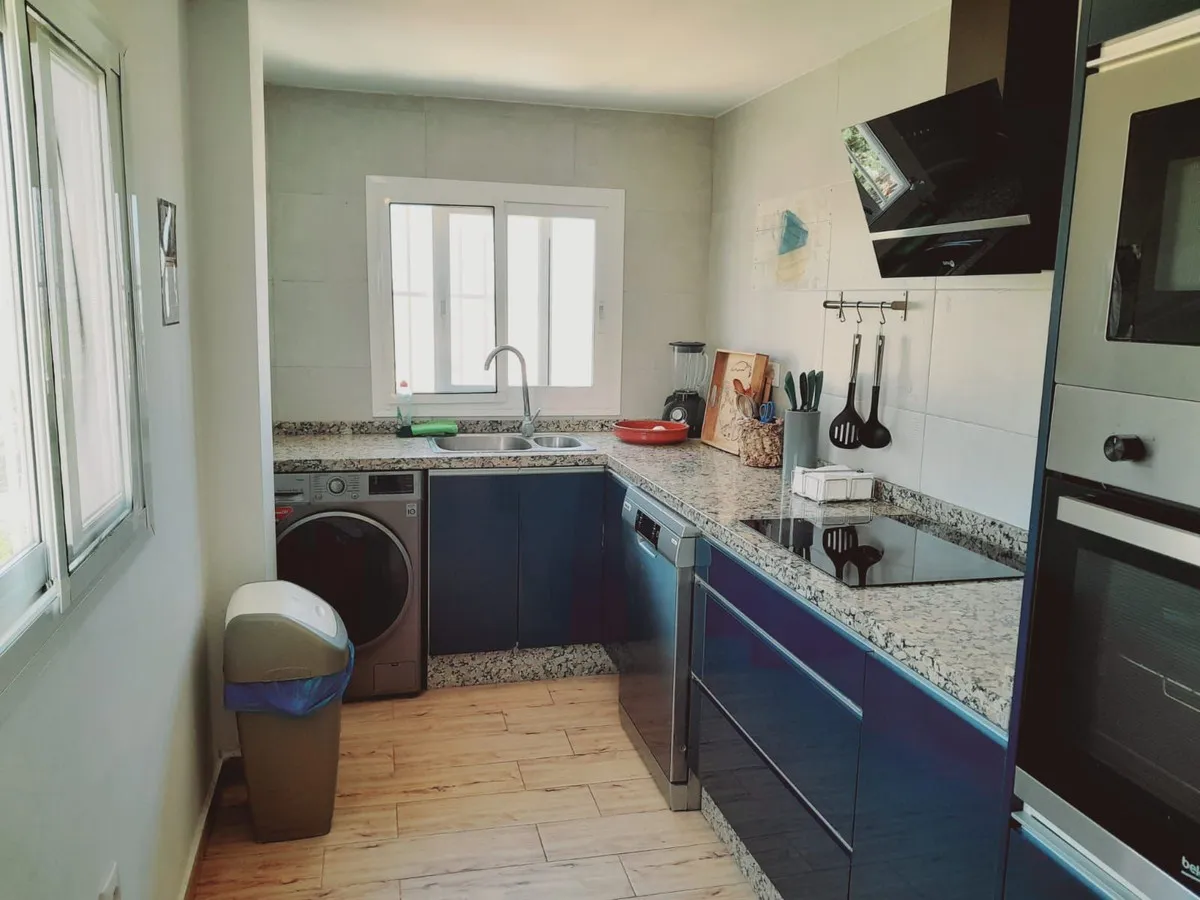 09c34216-e442-4fff-a7bb-ce6aa6420368