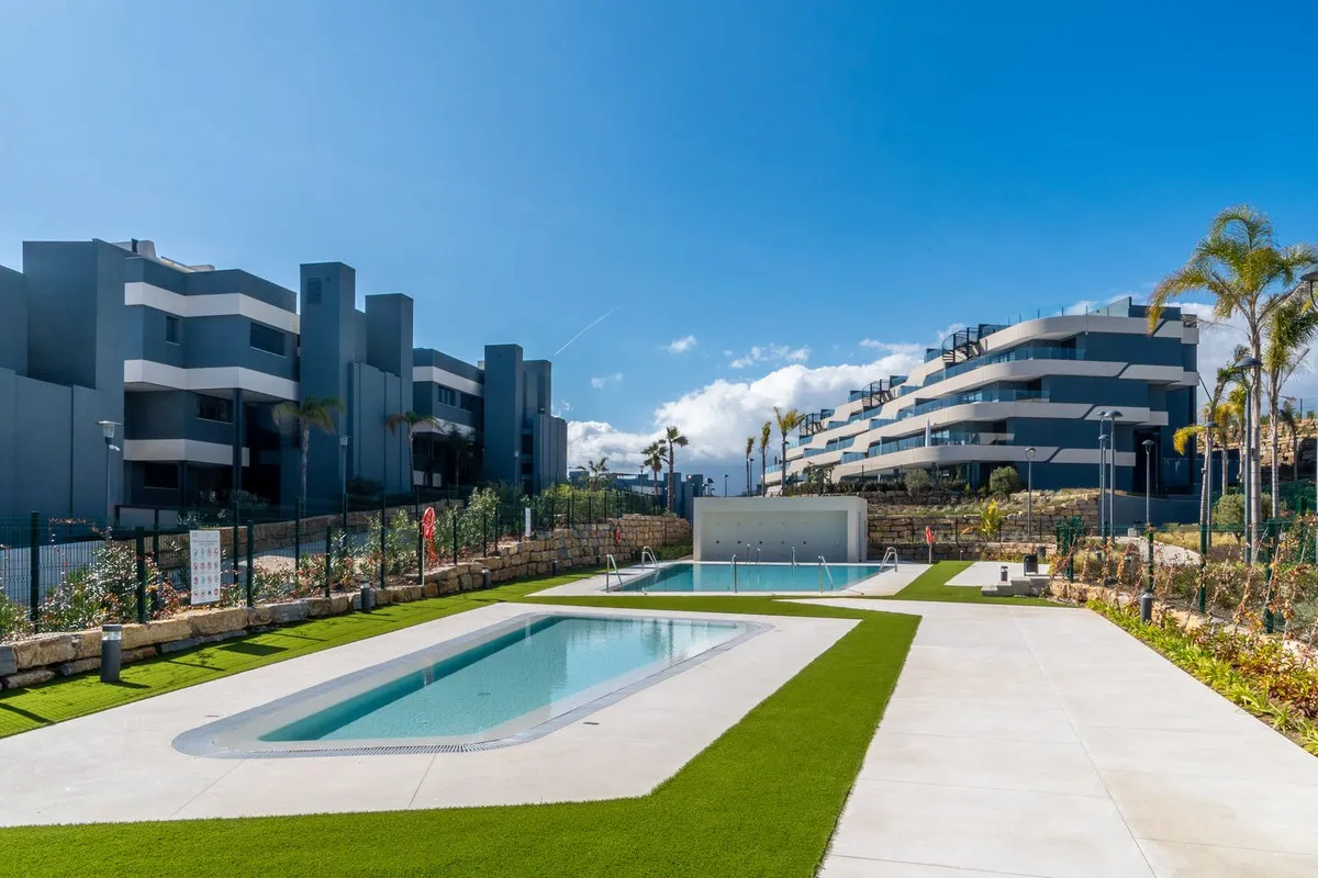 3806ce5c-c0fc-44d2-b932-0a1306d04c66