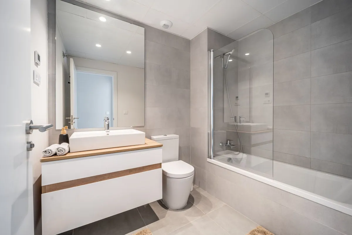 d244f57a-8377-4325-82d1-7724de766f53