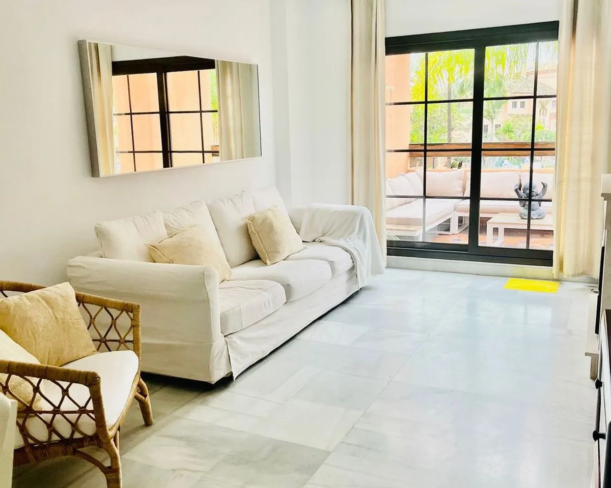 5fbcd876-1b1a-47db-bb44-c00adeeb30d4