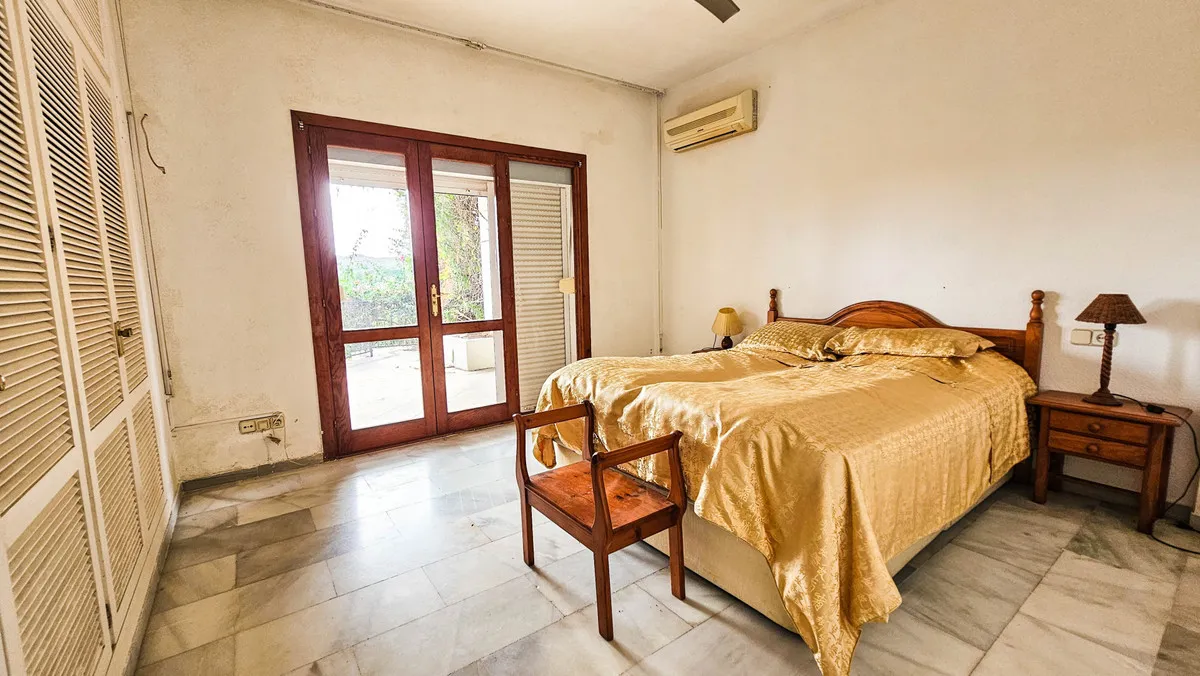 4331f92f-5f6b-4e9d-8737-cf76bccb8fe2