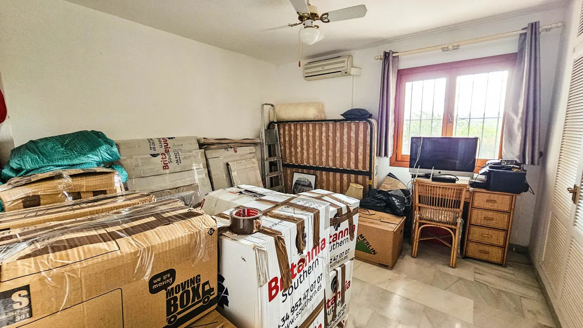 67b81375-fb59-43c9-b2ba-270262df8ee0