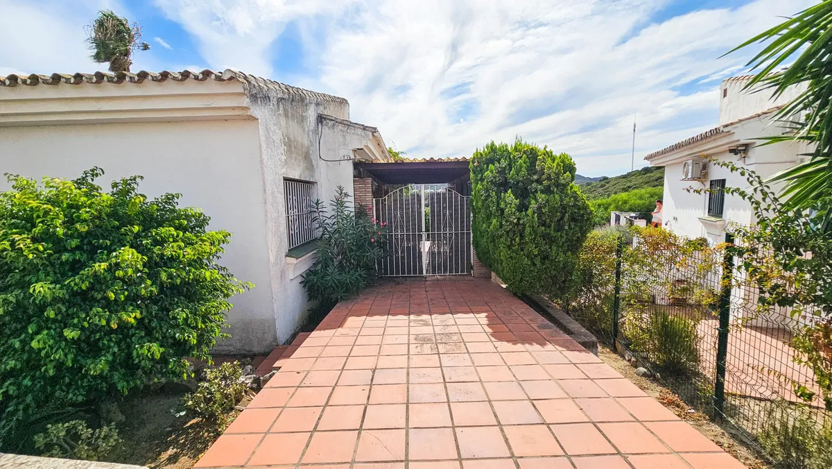 ce2dc977-d9a3-43c5-91aa-c943f5a075c0