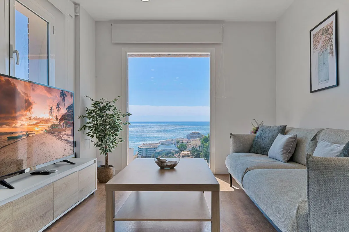 40428352-d9bd-45f5-ac11-0aa2c84c59c0