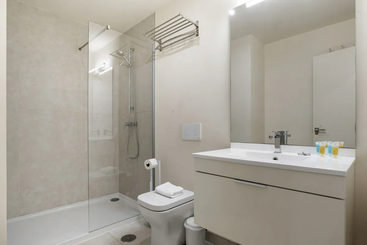 060b5fa6-075a-4d65-93e6-9d637be06e08