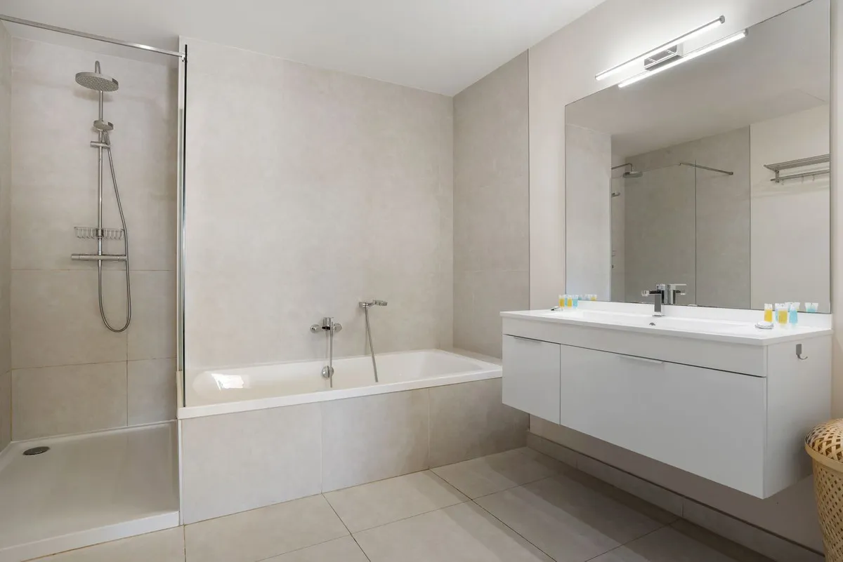 6584fa25-f491-4529-8cf4-c99e2fd87db9