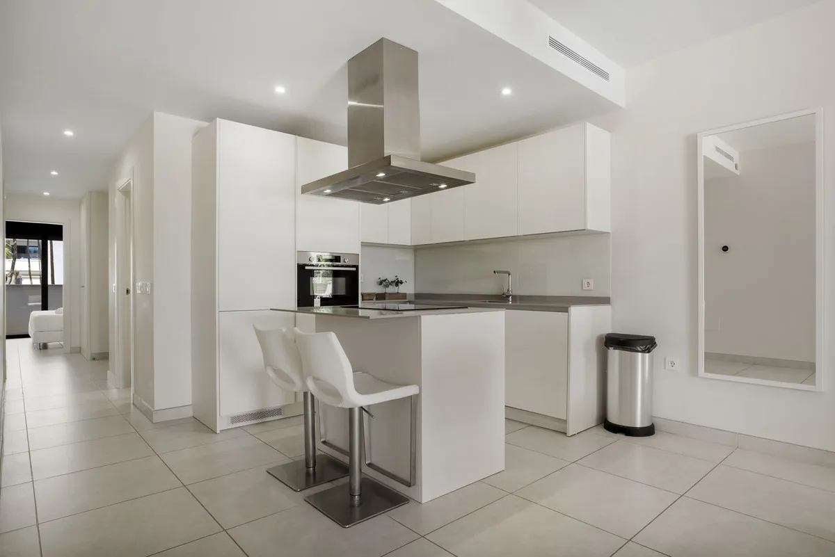 6fabc961-8f5c-4055-8e85-7f8f26cec0f5