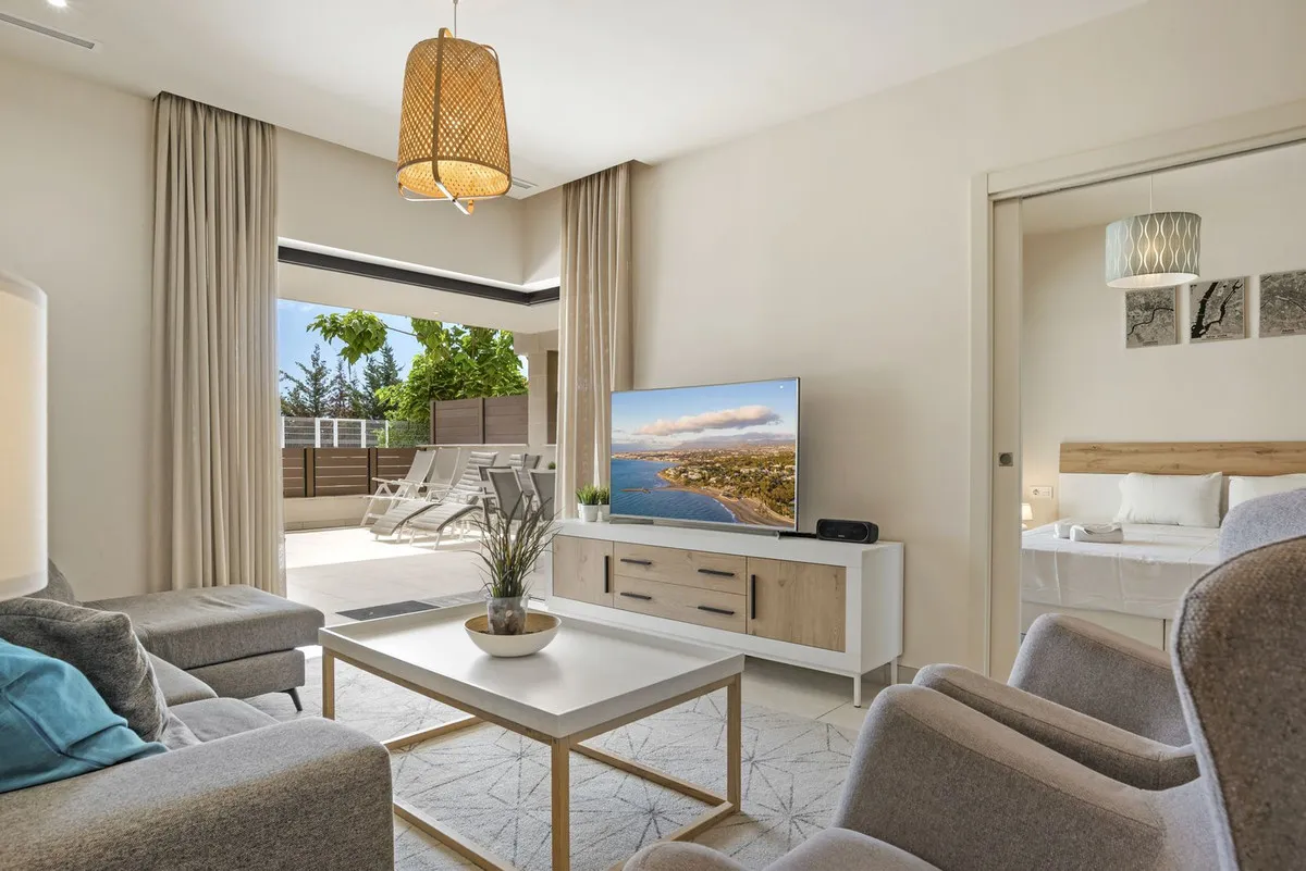 b3924baa-47e7-4a95-a33a-2ce4d2b2cda2