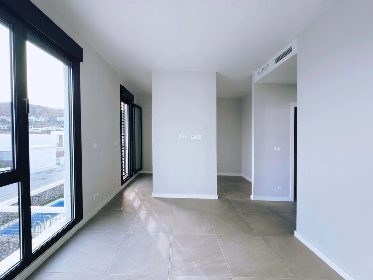 25f40cdf-6811-46c7-a9fb-bc5330b0cf07