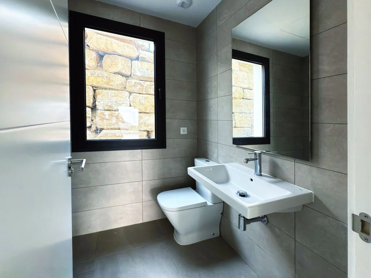 85a825b7-afff-447c-b6eb-f95d4f97ee31