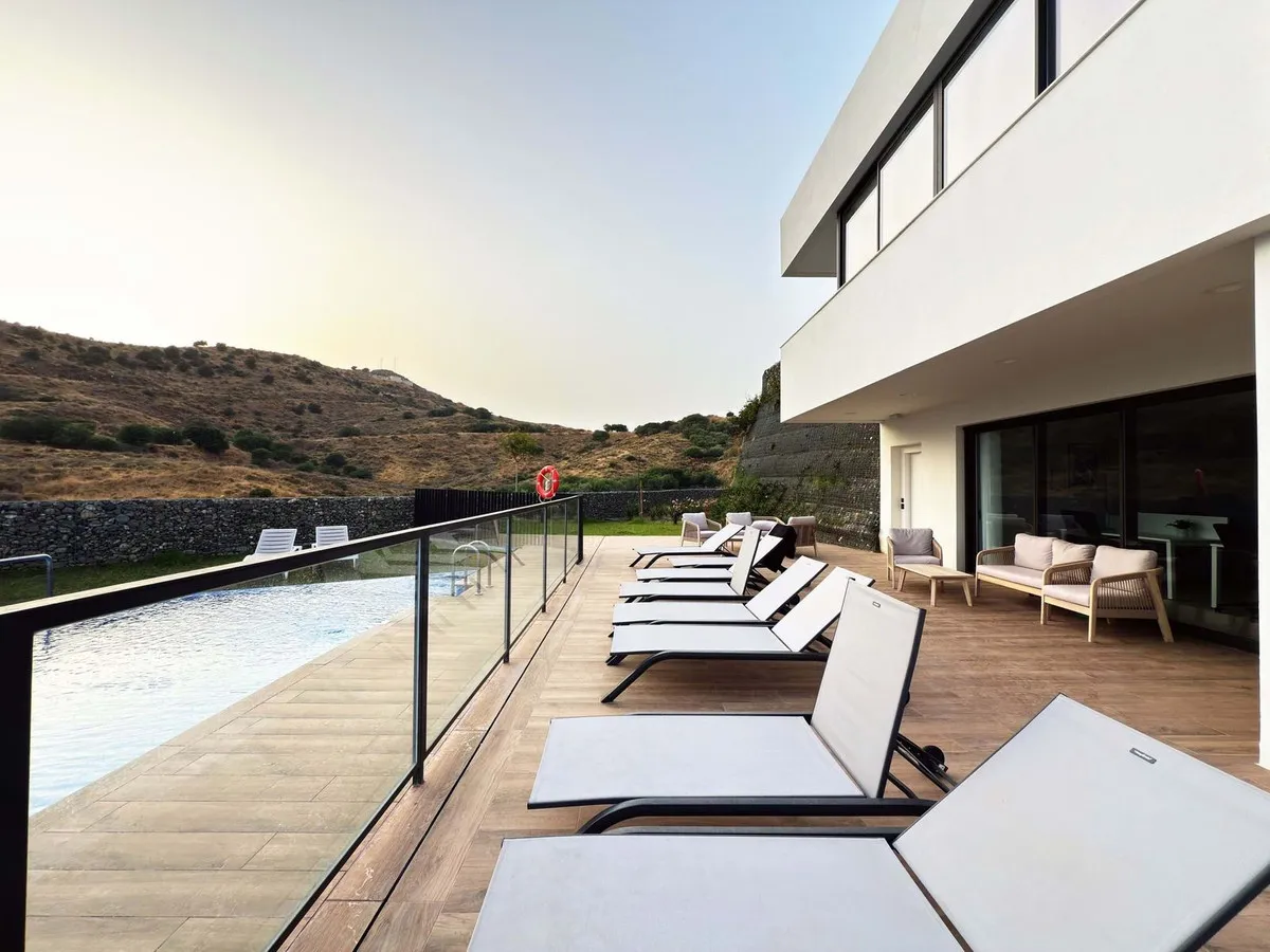 a1daeb7e-058f-4fff-84dc-8e09d0353b29