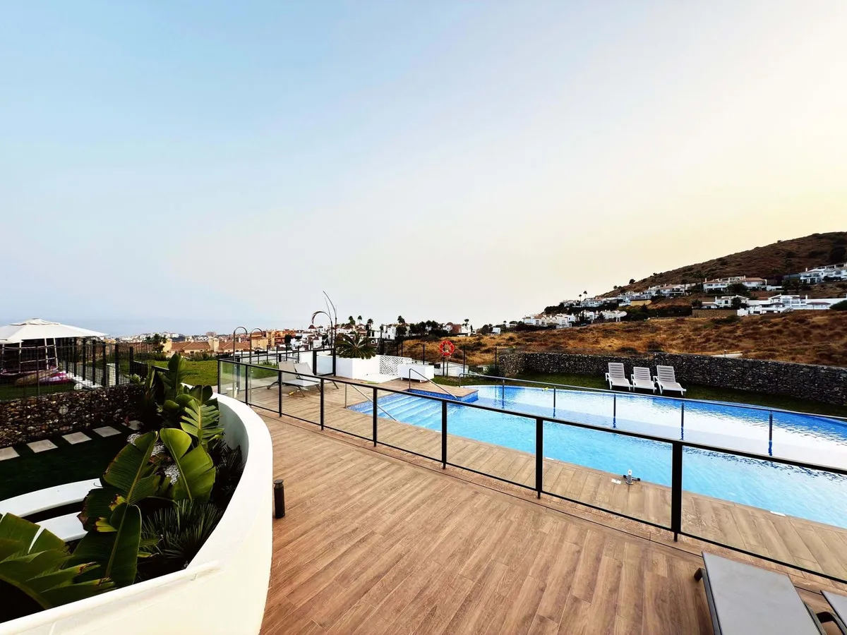 b1ddea78-1062-43b5-a436-791078cd1005