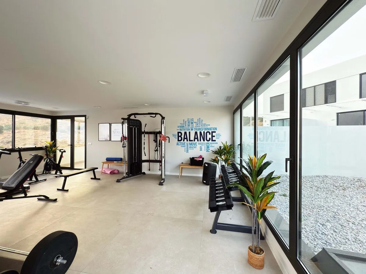 b9a62f38-6a70-474f-b3f9-877aa7a7b1cc