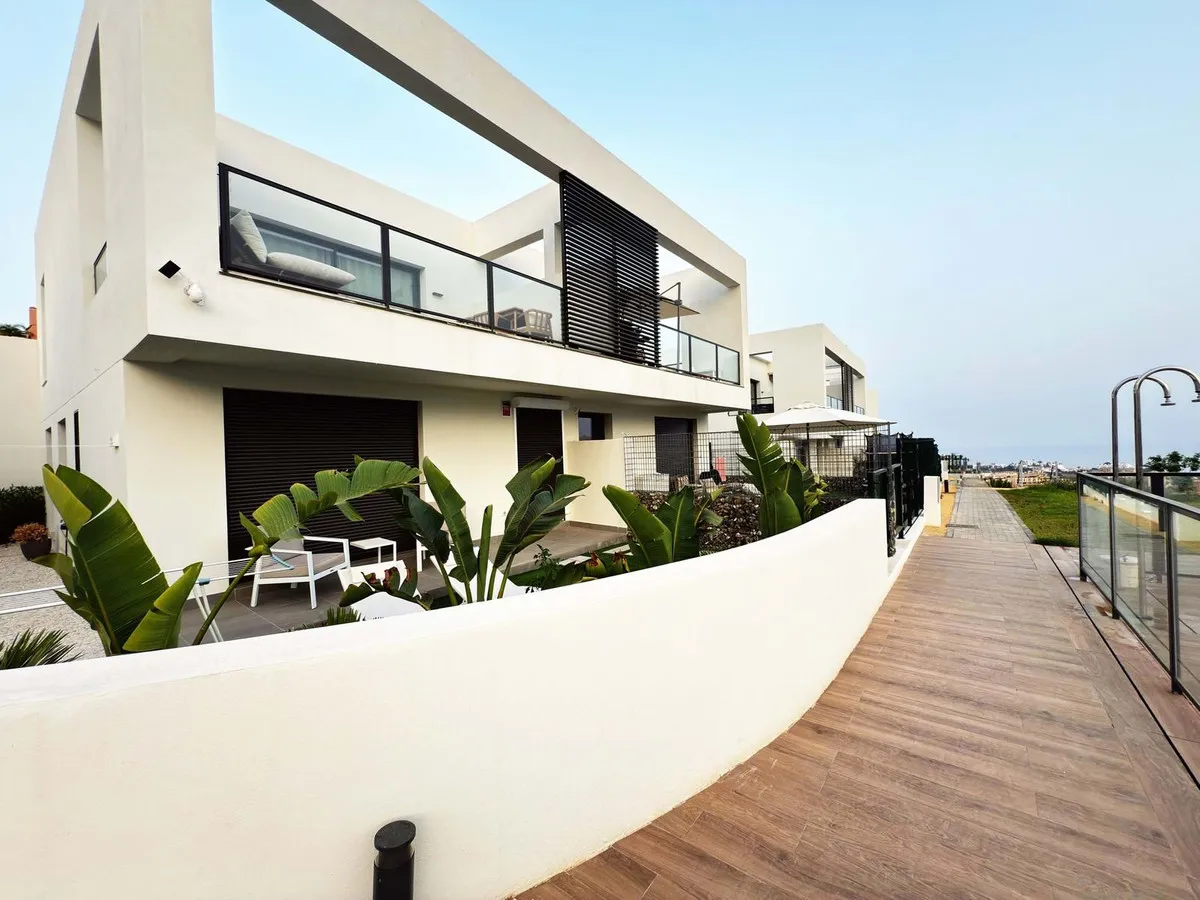 f2b4e5e8-5b05-4d4a-80ec-d2c2a27d214f