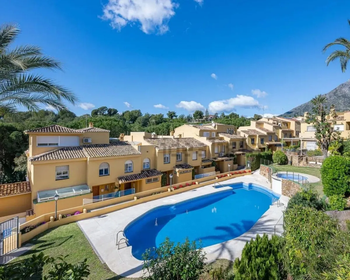 1d835276-36dc-4450-ada7-dd80cb29955f