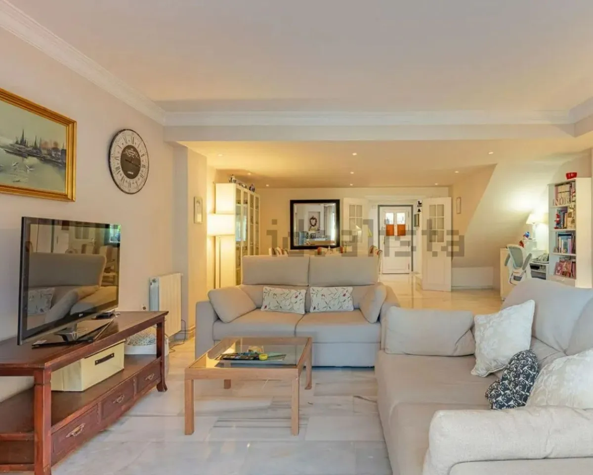 9bcf9fb3-7623-43e1-b7b4-38d9ddbd7c78