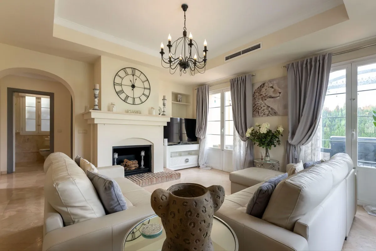 e0872b59-c871-4aa0-b1ee-e42b59401858