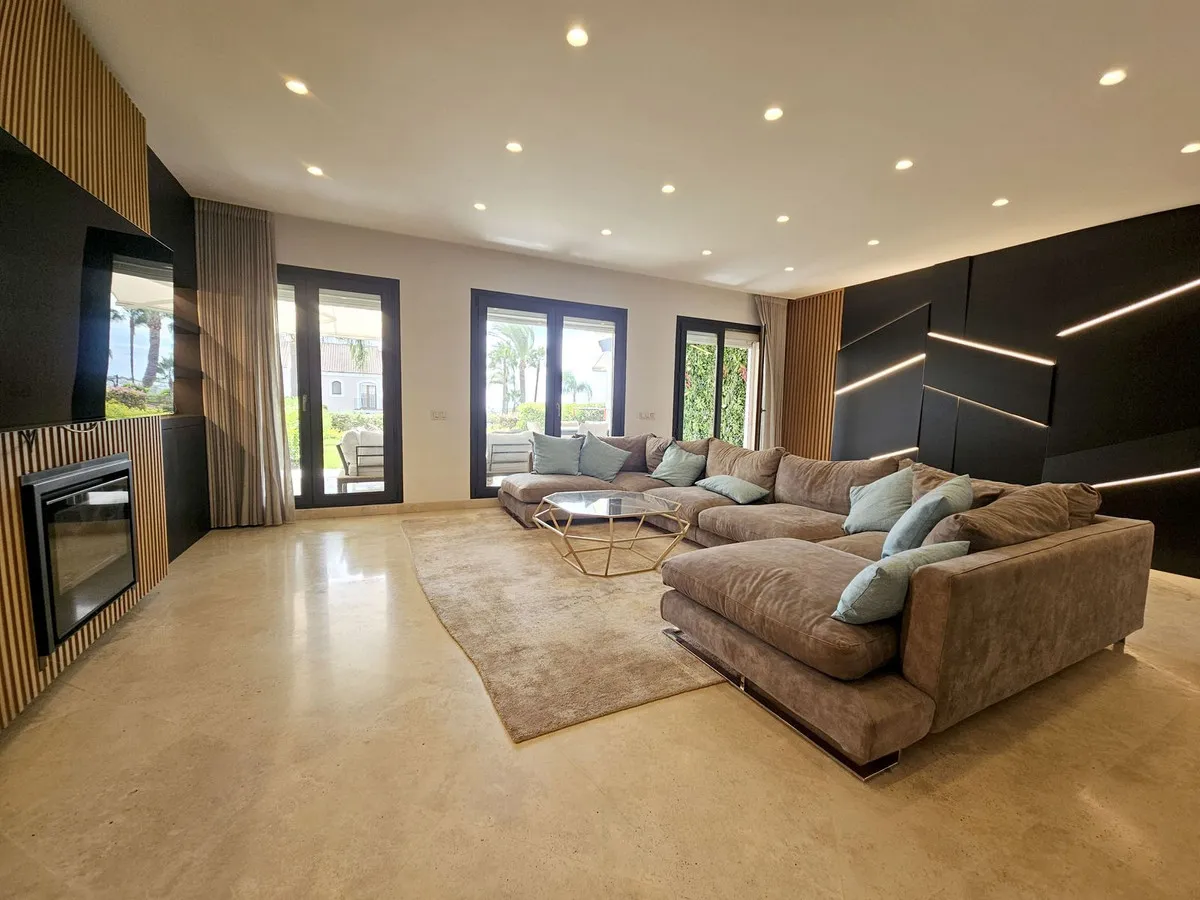 1a92d2b3-ce00-42ab-8a23-85dca6e4b765