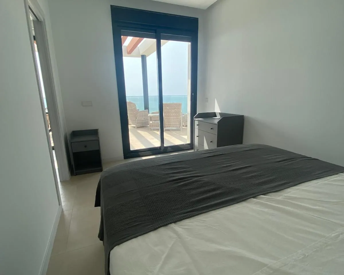 cbb1d5a6-8974-47da-968e-eb82bea41aeb