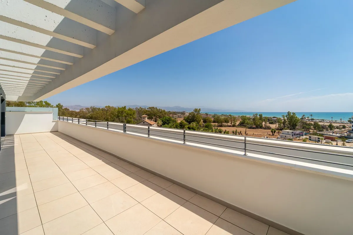 dca82623-3dcd-435c-ada5-ece2acf8bb38