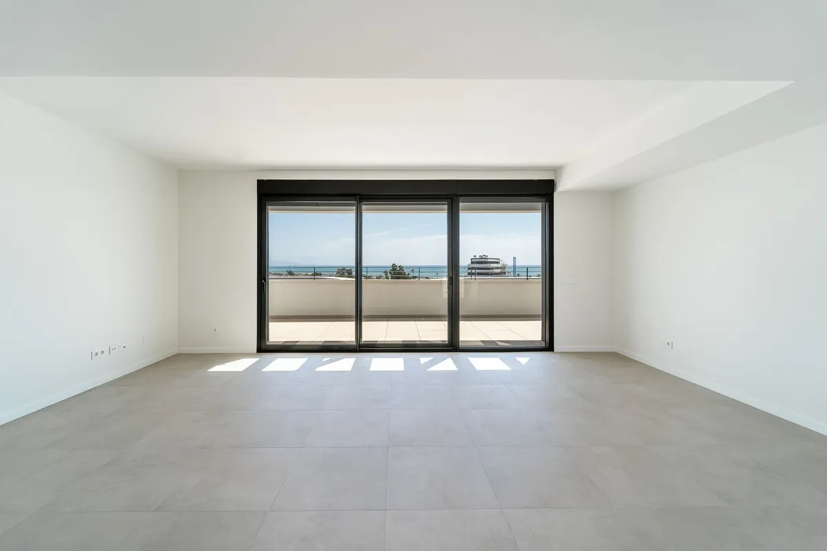 eae02117-b74b-4057-bd9f-8ae0013fbaa6