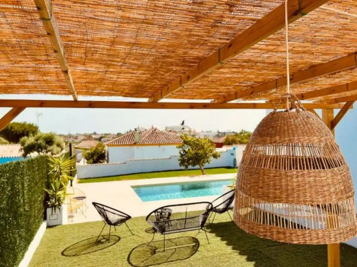 ccf5f4b8-f5a9-4a59-89c5-7311c2027b70