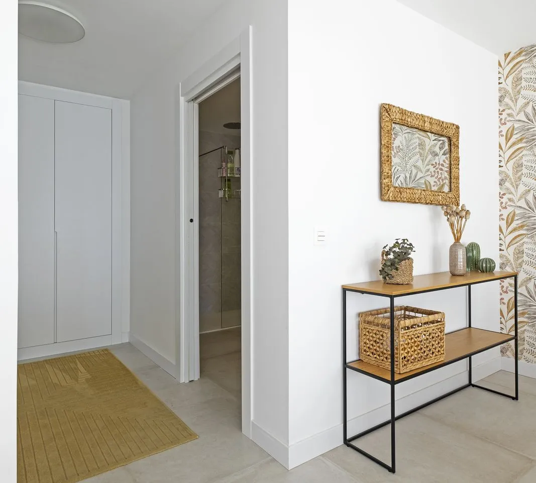 40ca3678-48f5-4151-b8c3-c3df173198a9