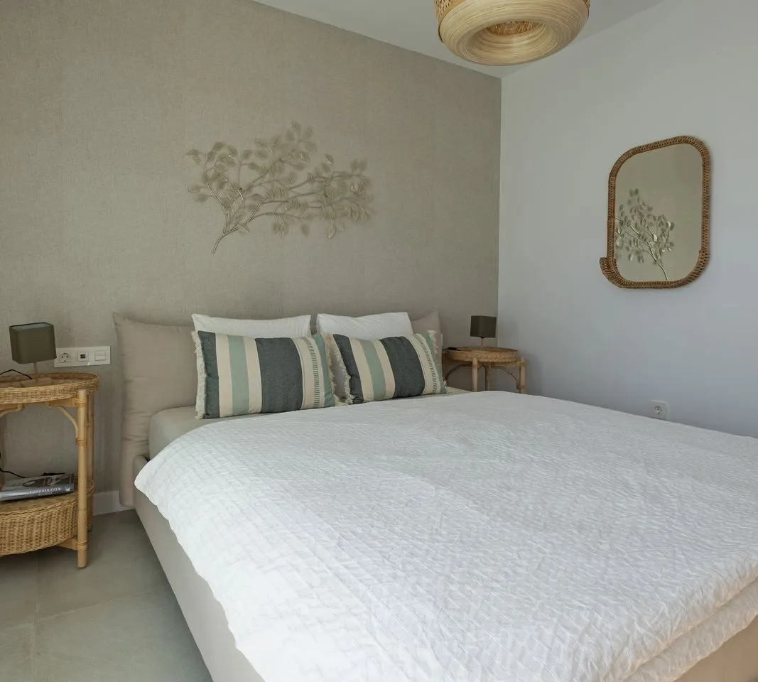 f510598b-871b-4e02-a32f-d46a313230ea