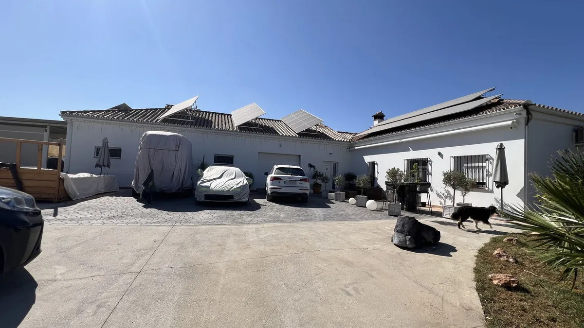 9b60f972-9025-4780-a17a-66418806f05d