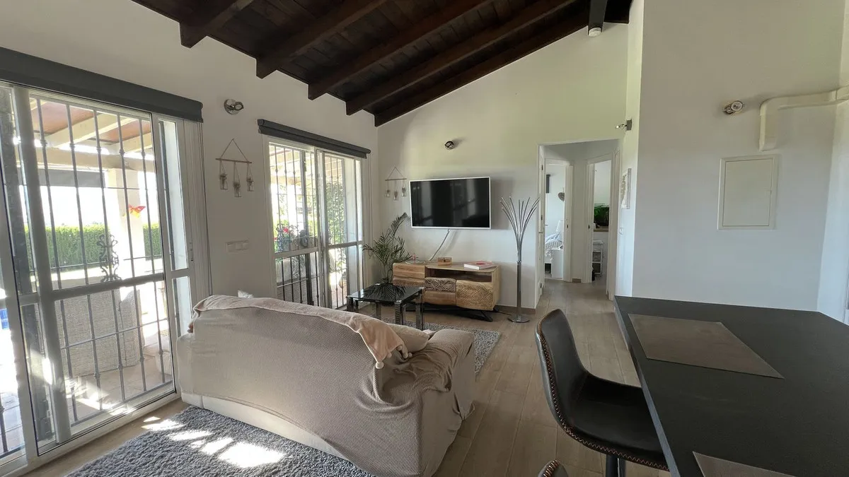 edb7f264-8119-41e8-858c-26ee25b3c9e4