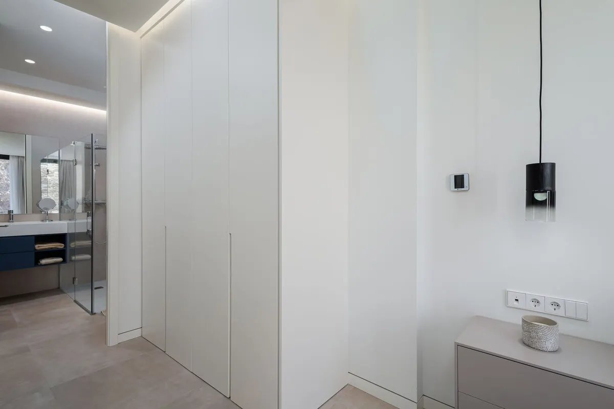 044342a1-a2e7-4d66-a73a-1bc36003e4a3