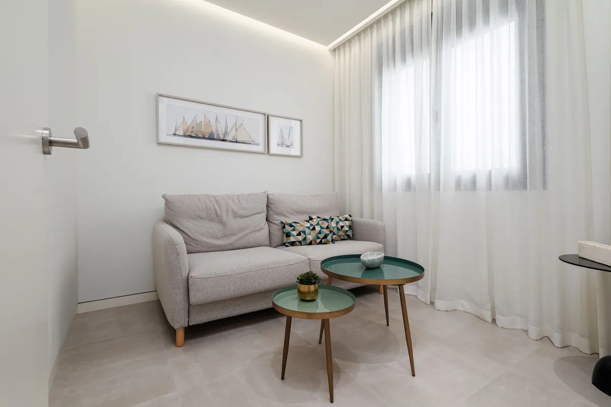 2af0e79b-a9c0-4538-86f5-63ef79800ae3