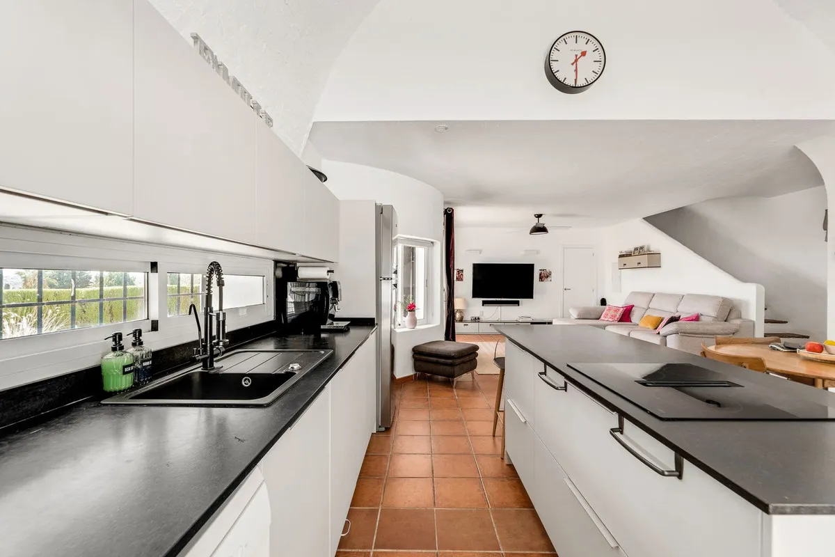 0299233c-dcd6-4a39-b1ad-7539c4dbc946