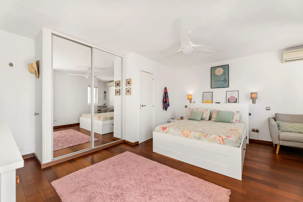 757c31be-41a9-494f-b893-f8f68956a23f