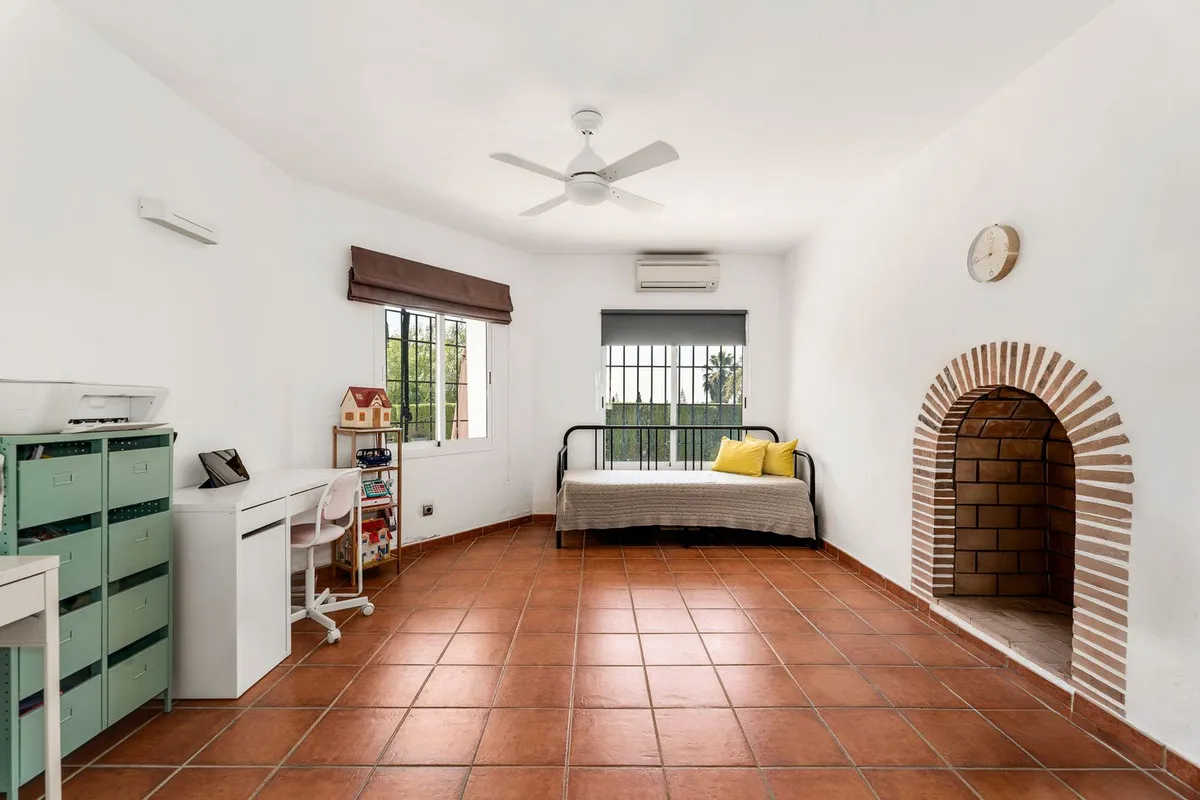 7e472b97-a6ca-4036-88b0-aeeeb5e51a13