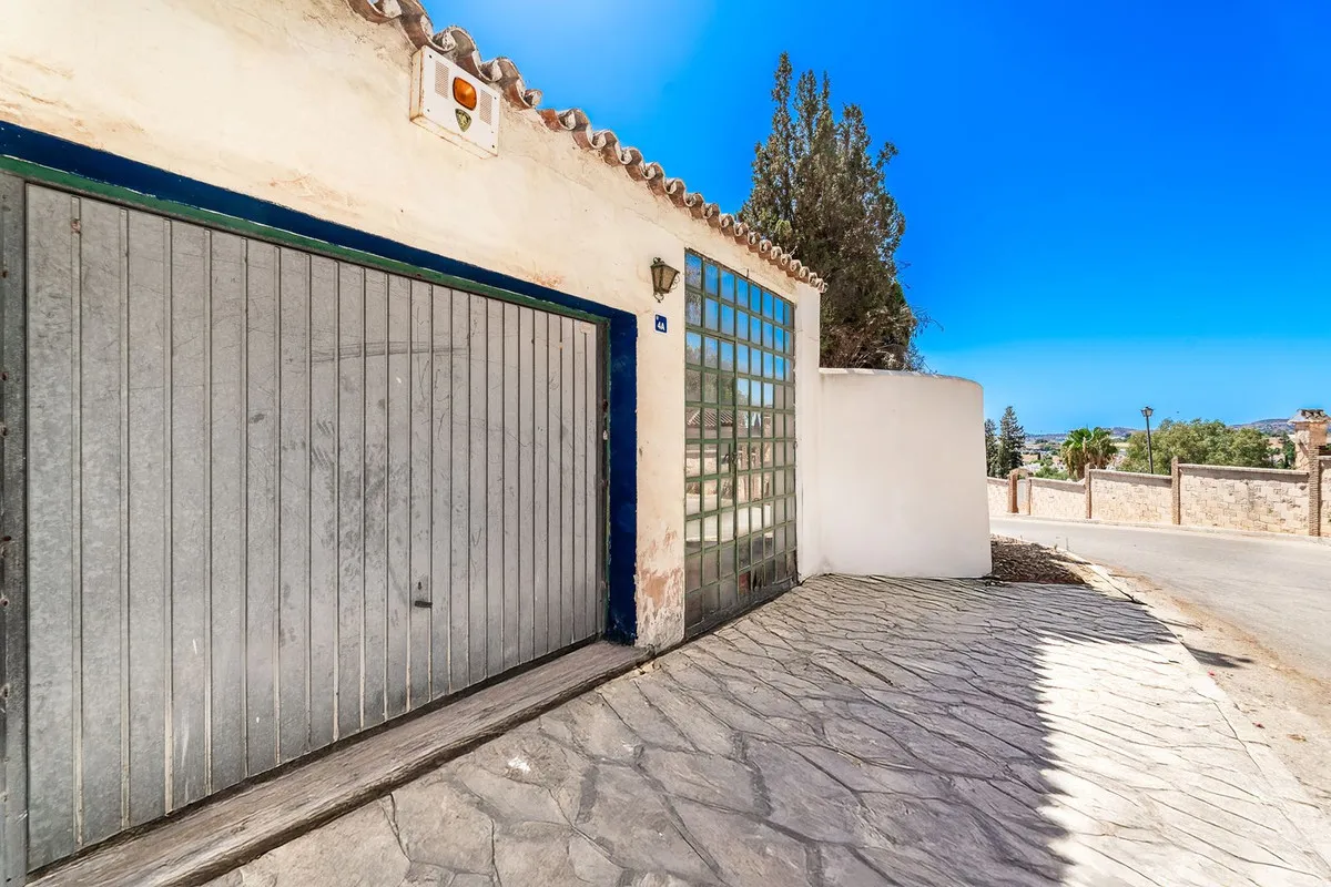 e56bf725-8835-4e73-9405-8e03744e0602