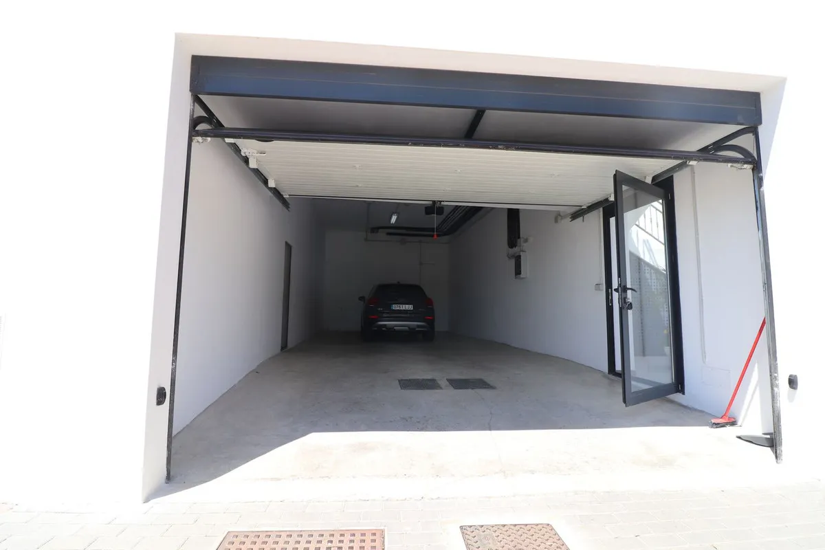 23e98df3-3756-47f4-b6e0-89ace5d583c8