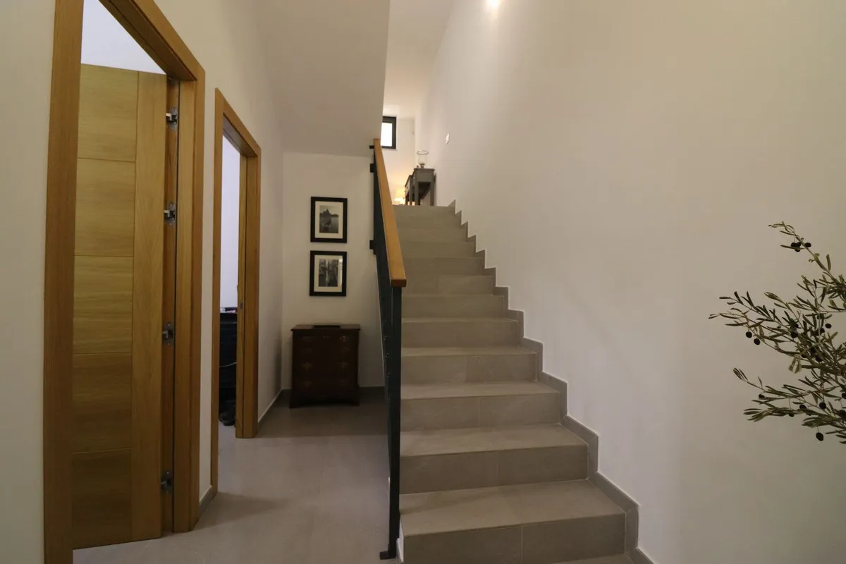 56d40205-0da0-4672-8b12-972f46f067c2